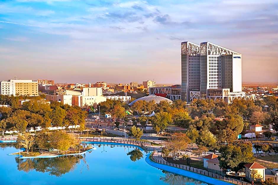 Park Mall Hotel & Conference Center