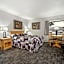 Guest House Inn & Suites