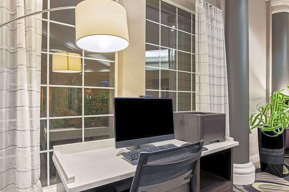 La Quinta Inn & Suites by Wyndham Birmingham Homewood