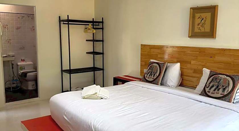 Mookboonchu Guest House, Kohmook, Trang