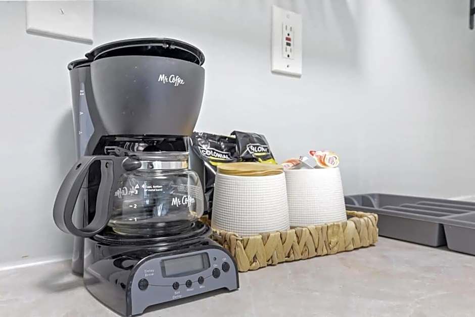 Housepitality - The Restful Studio - Cozy