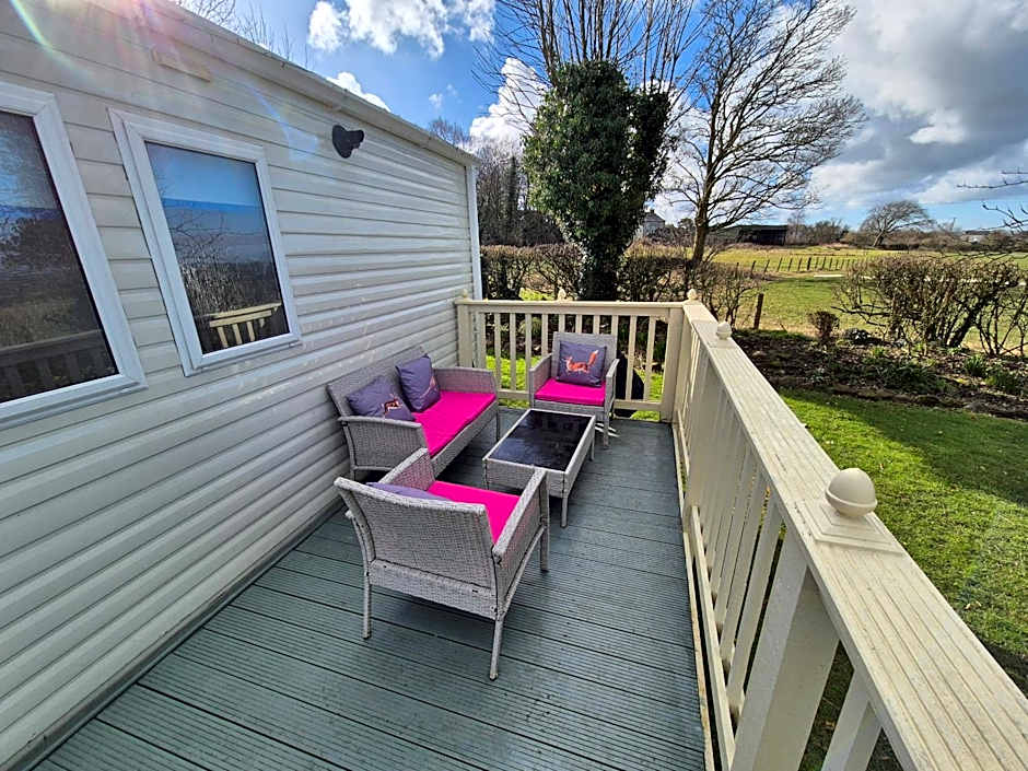 24 The Beeches Caravan Park