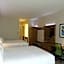 Holiday Inn Express & Suites Brentwood By IHG
