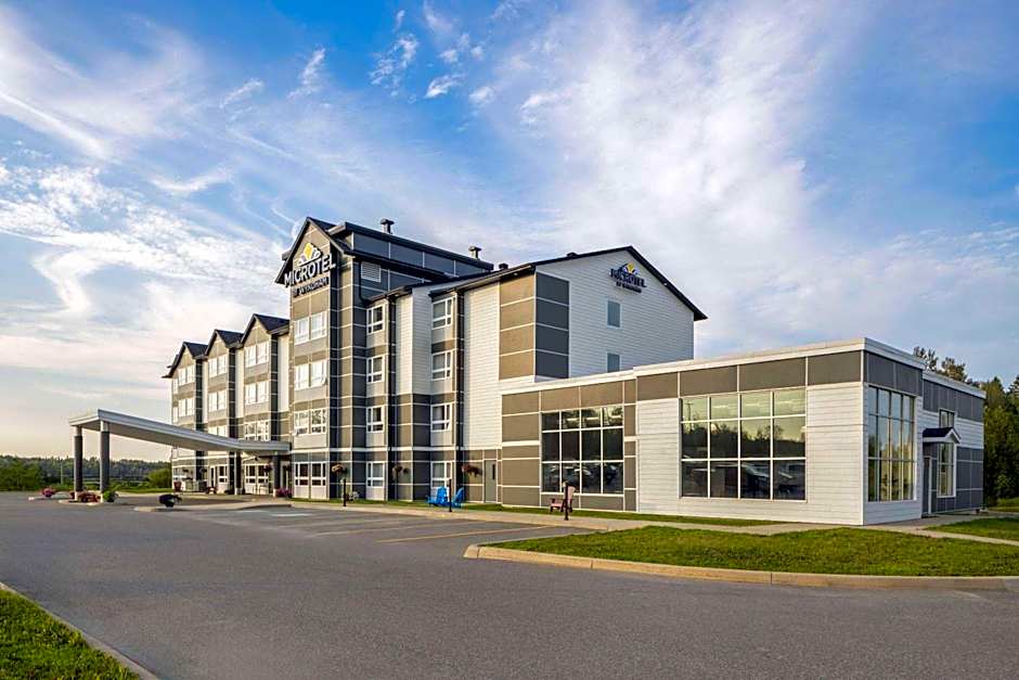 Microtel Inn & Suites By Wyndham Kirkland Lake