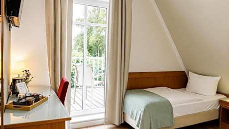 Single Room with Balcony