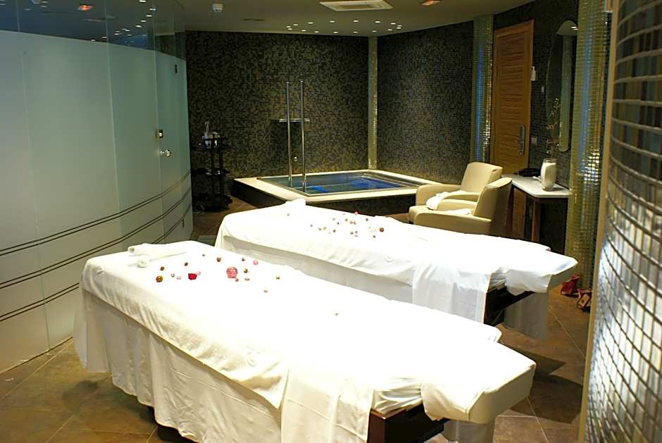 Cumbria Spa Hotel 3* Sup