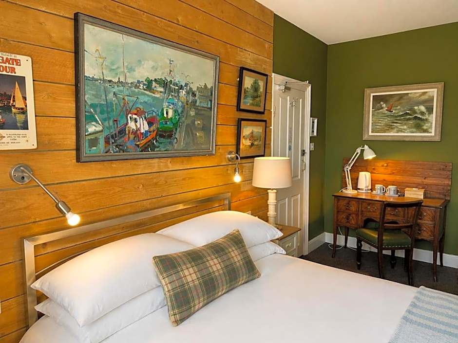 The Royal Harbour Hotel