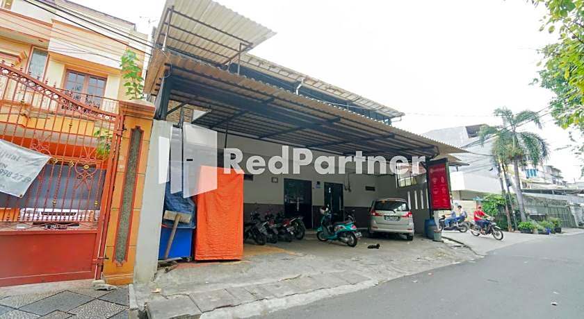 Bright Residence near ITC Mangga Dua Mitra RedDoorz