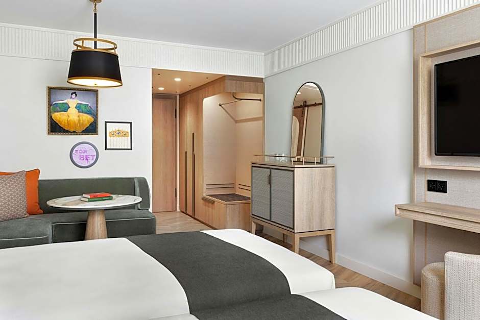 Imperial Riding School, Autograph Collection