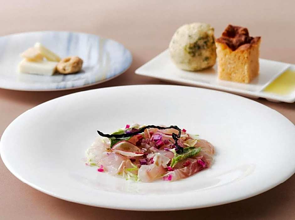 源泉掛け流しの宿Albergo湯楽