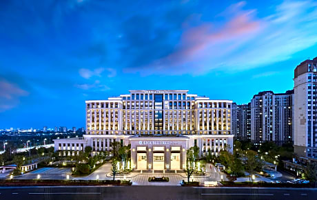 DoubleTree by Hilton Quzhou