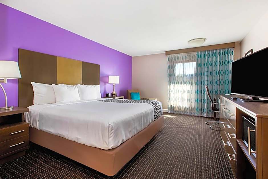 La Quinta Inn & Suites by Wyndham Pomona