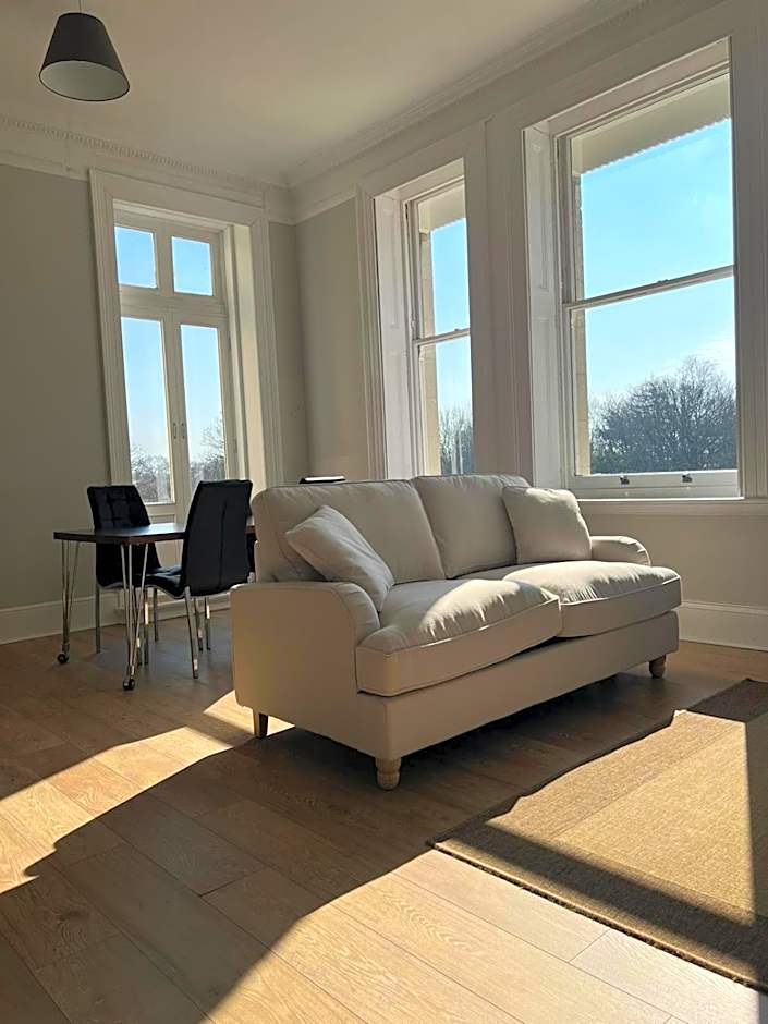 Orange Grove Hotel & Gardens