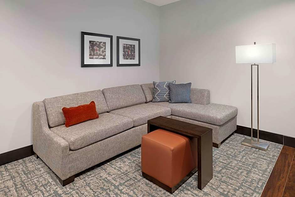 Homewood Suites-By Hilton- Denver Downtown Convention Center