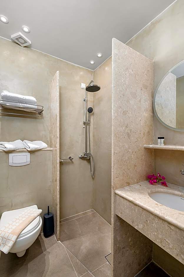 Glaros Hotel Apartment