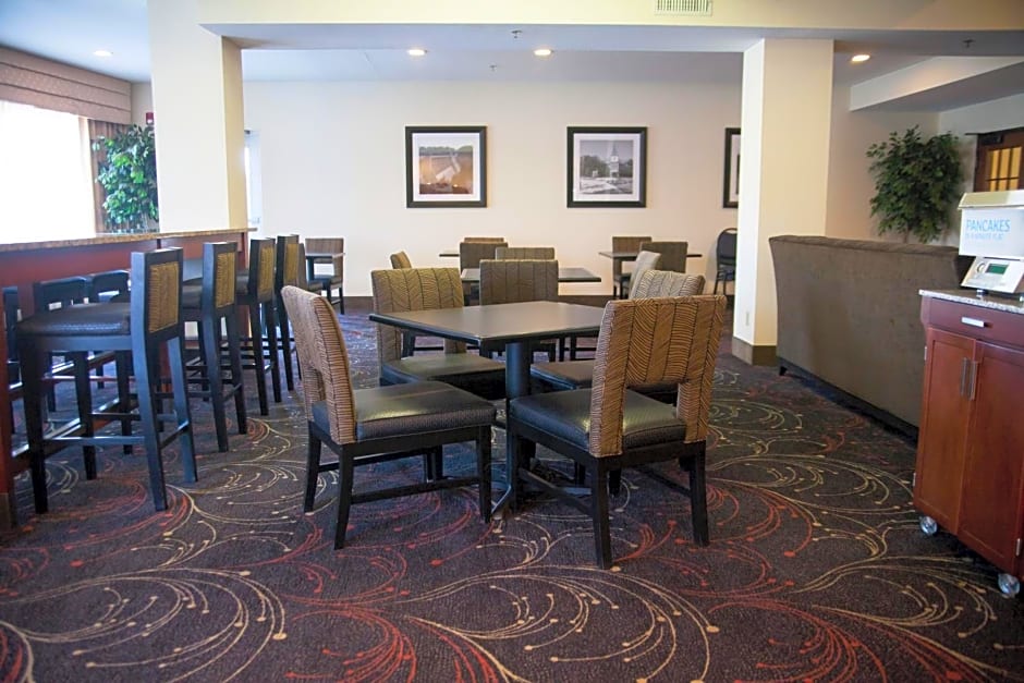 Holiday Inn Express Hotels & Suites Mountain Home By IHG