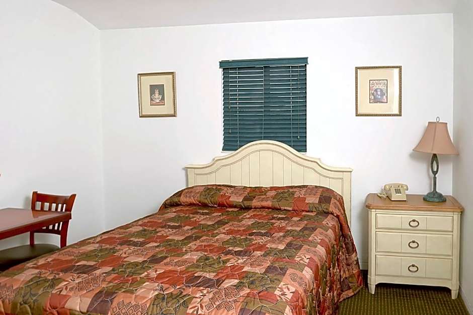 Shell Motel Hollywood