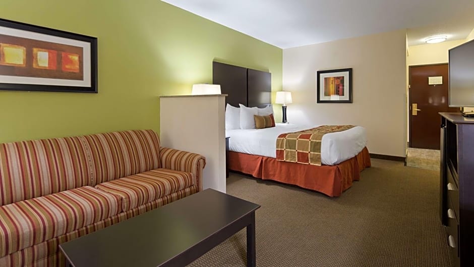 Best Western Plus Huntersville Inn & Suites Near Lake Norman