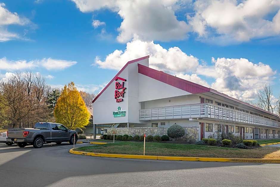 Red Roof Inn Buffalo Niagara Airport