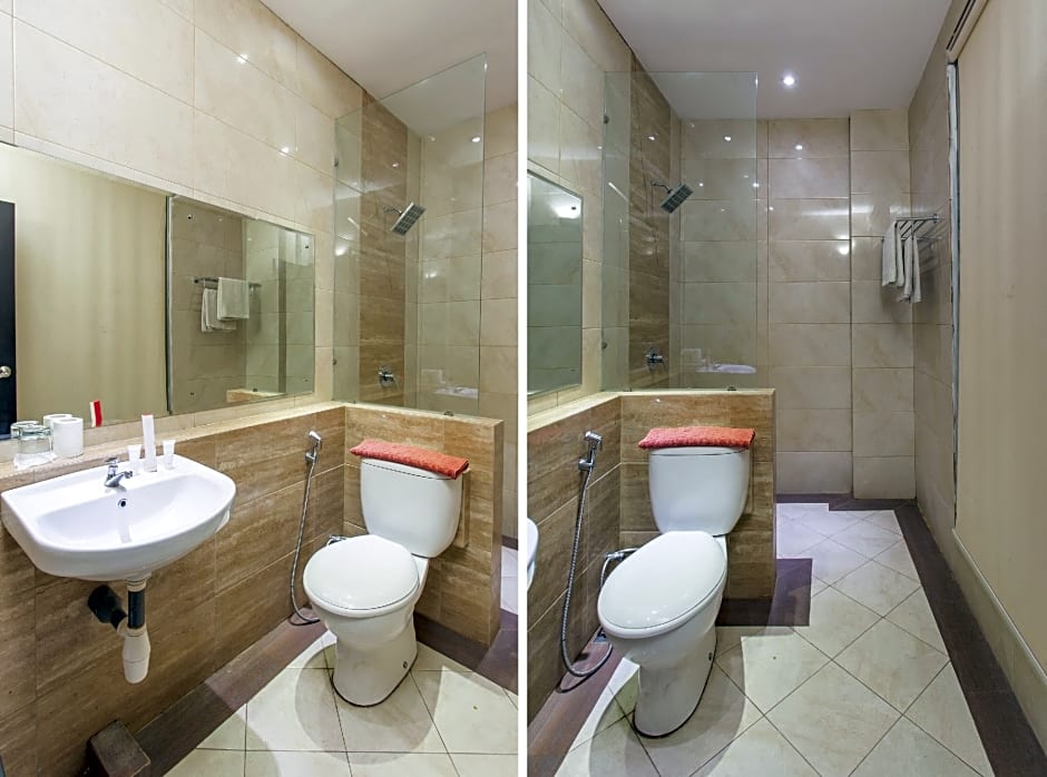 OYO 663 Hotel Sejati