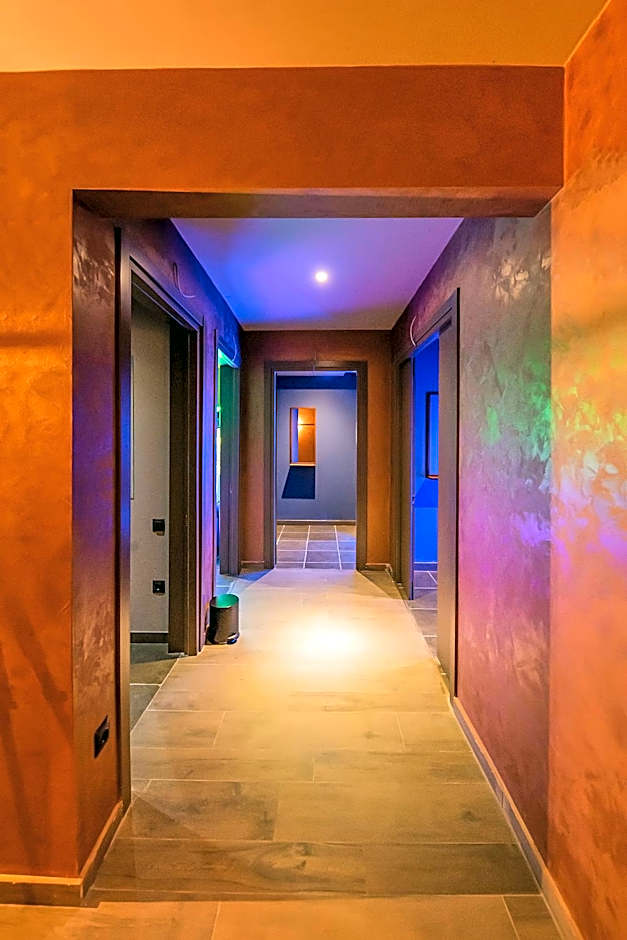 Meta Business Hotel By King David