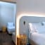 Hi Hotels Sirmione - Lakeview Pool