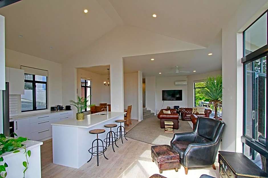 Tahi Lodge - Matakana Coast