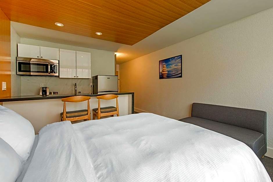 The West Wing Boutique Hotel – Tampa, FL