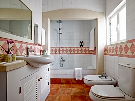 Studio with Garden Patio