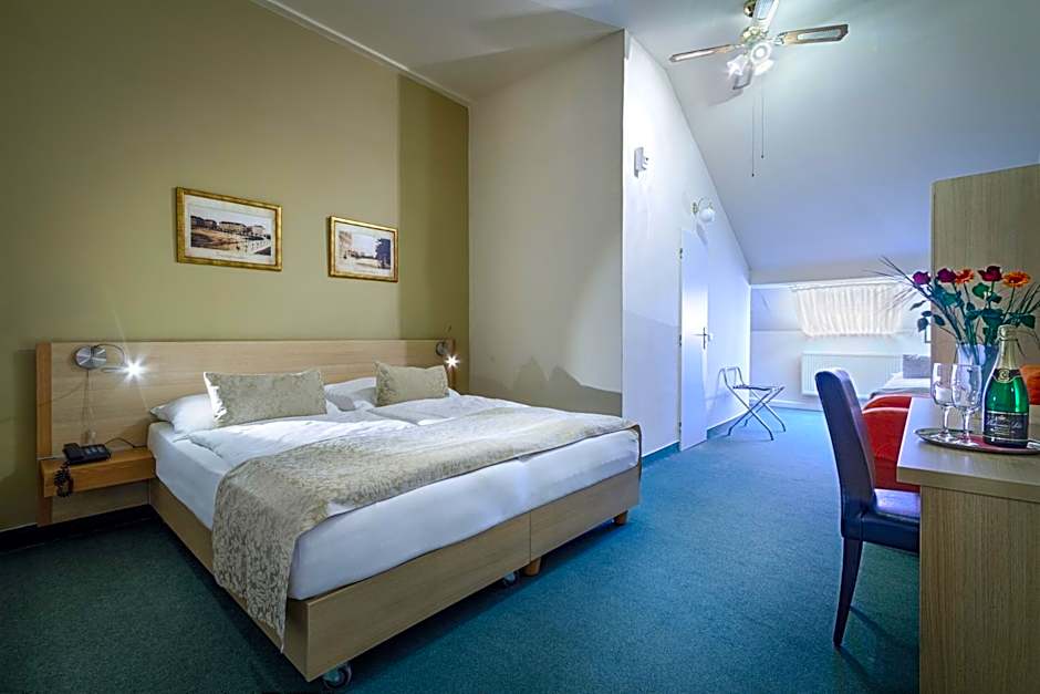 Hotel Taurus
