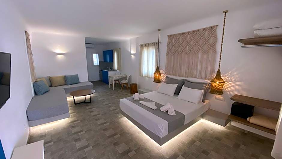 Alexandros Mykonos