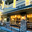 Hotel and Suites Les Laurentides