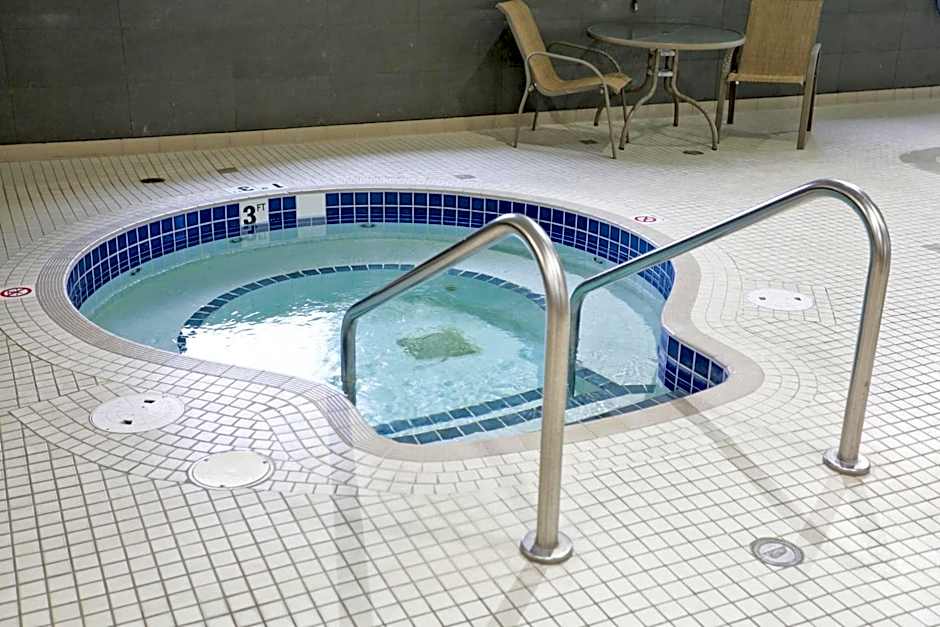 Holiday Inn Express Hotel & Suites Vernon By IHG