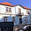 Surf & Sea Suites
