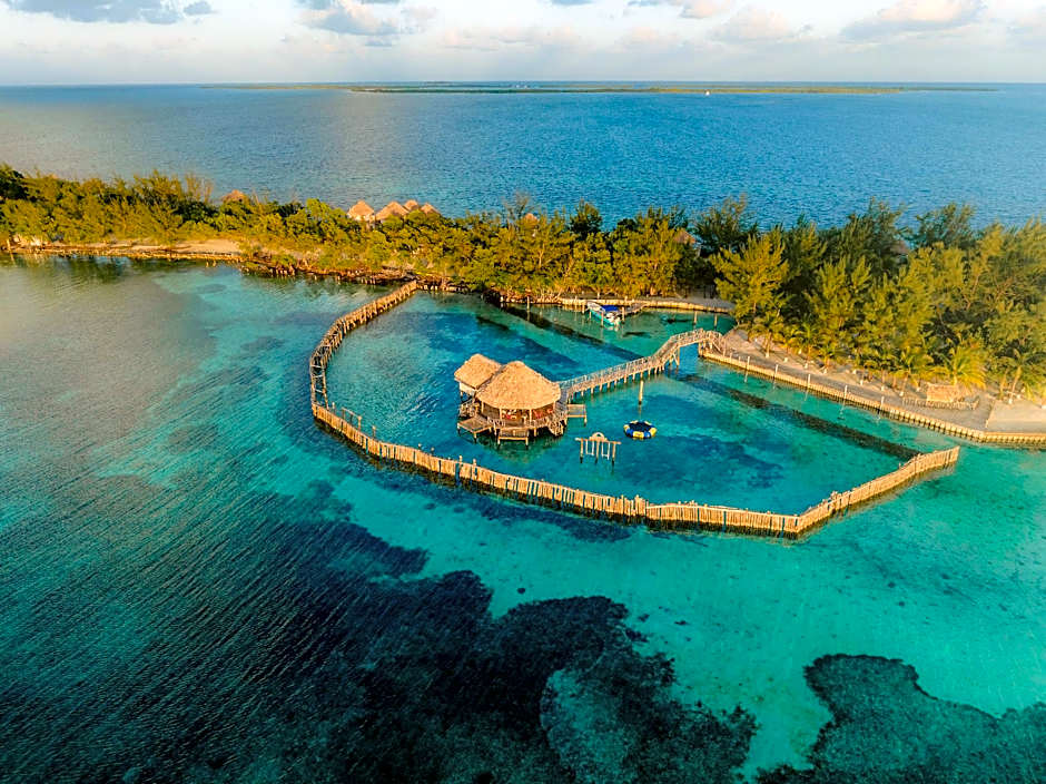Thatch Caye, a Muy'Ono Resort