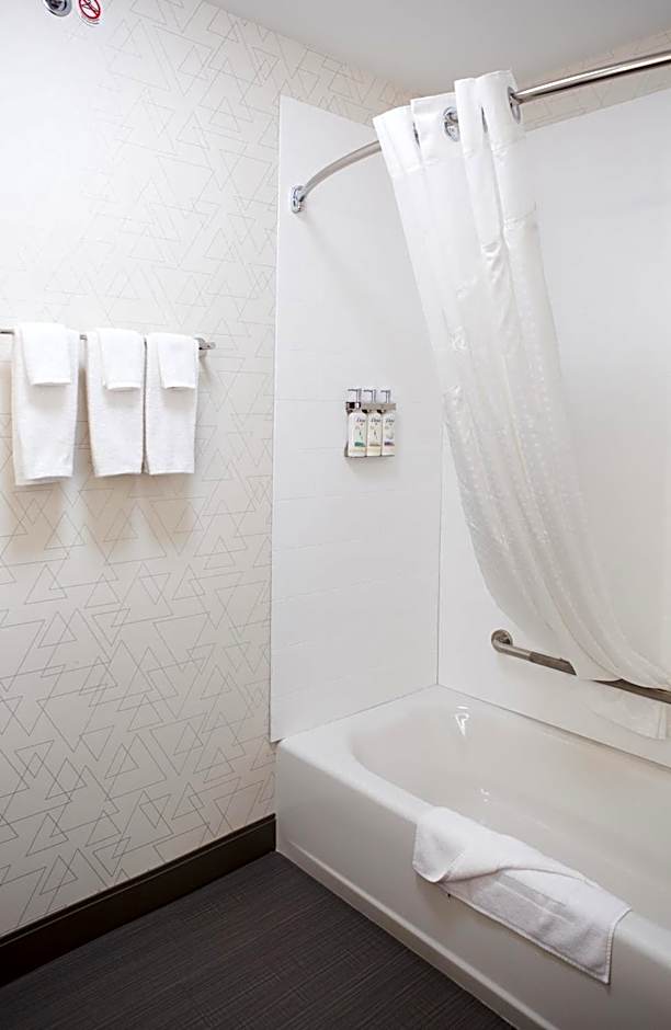 Holiday Inn Express & Suites Prince Albert - South By IHG