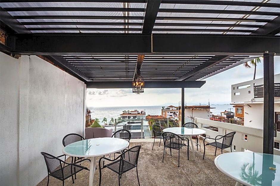 Capital O Hotel 522