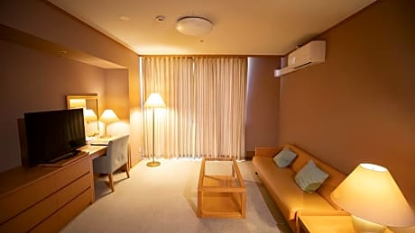 Standard Twin Room with Mountain View - Smoking