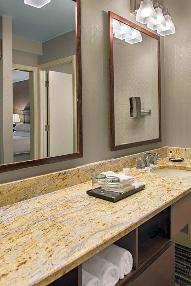 Sheraton Suites Akron Cuyahoga Falls