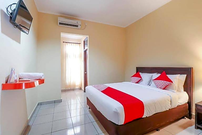 Miraa Guest House & Resto