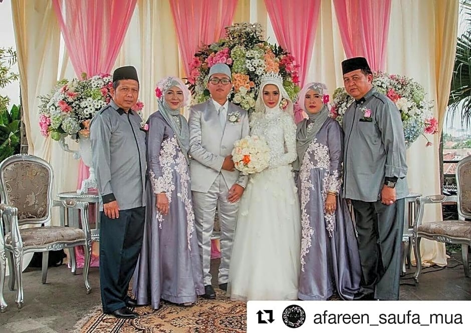 D'Fresh Guest House and Resto