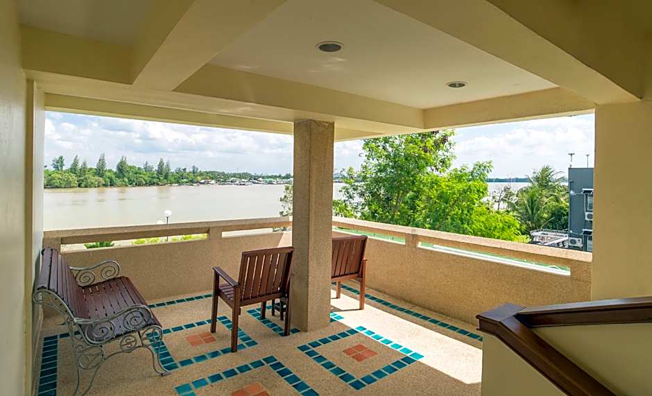 Krabi City Seaview Hotel