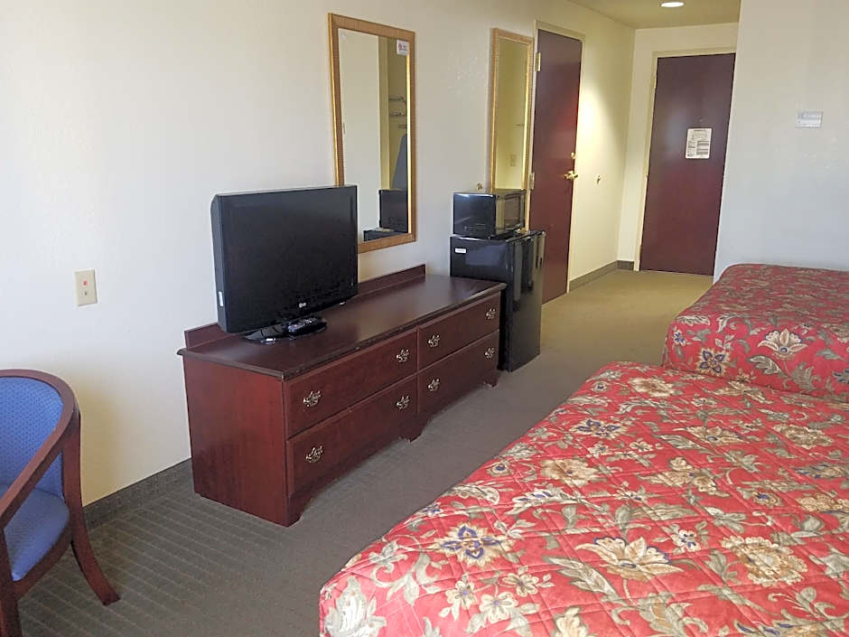 HomeTown Hotel