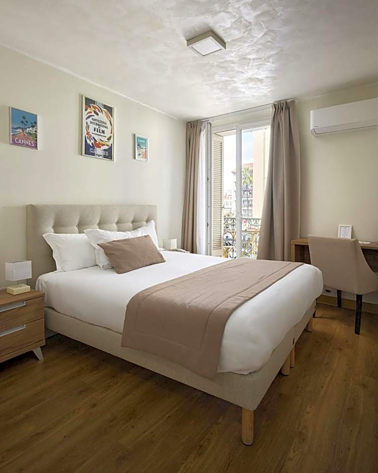 Hotel Des Congres Et Festivals