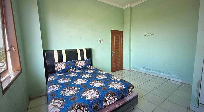 EXPRESS O 91979 Penginapan Tondong Ta