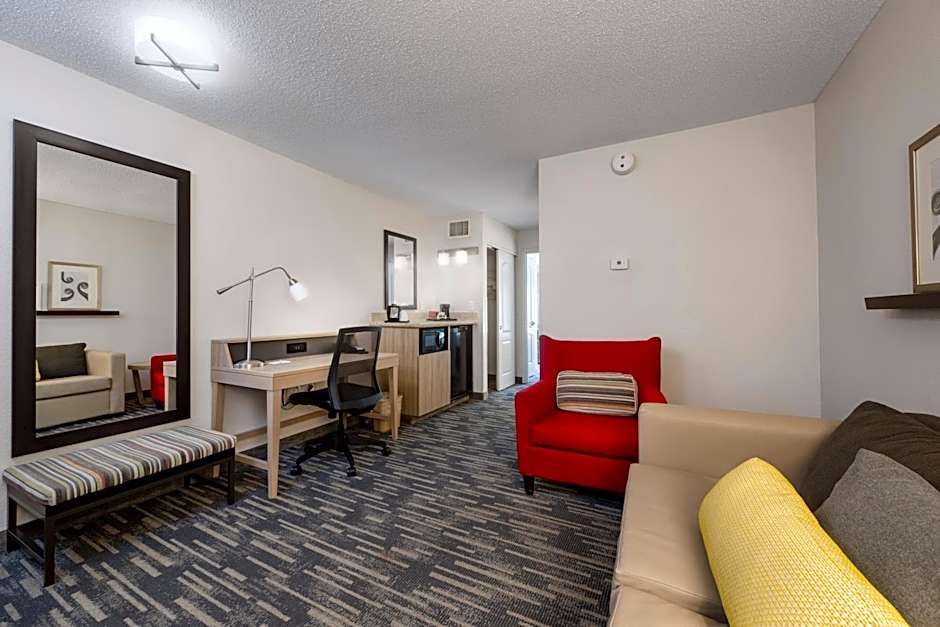 Country Inn & Suites by Radisson, Lake George (Queensbury), NY