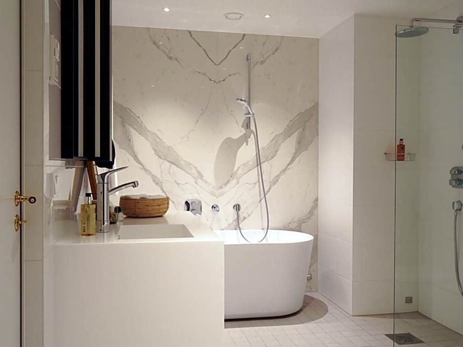 Bob W Helsinki Ullanlinna