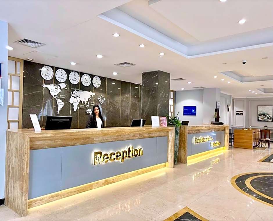 Royal jewel Al-Raml Hotel