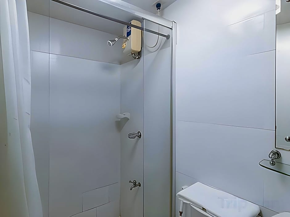 El Rico Suite Makati by RedDoorz