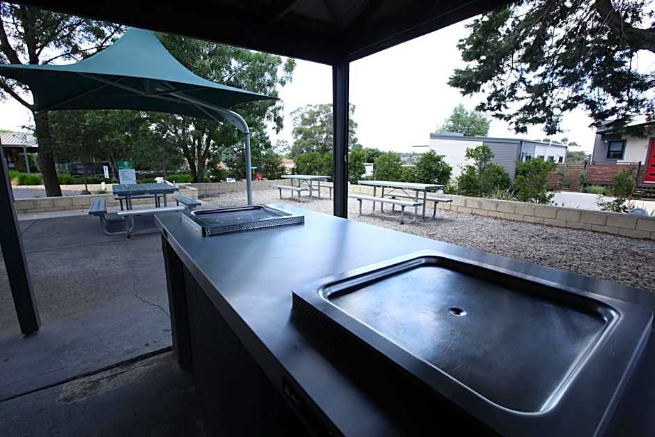 Airport Tourist Village Melbourne